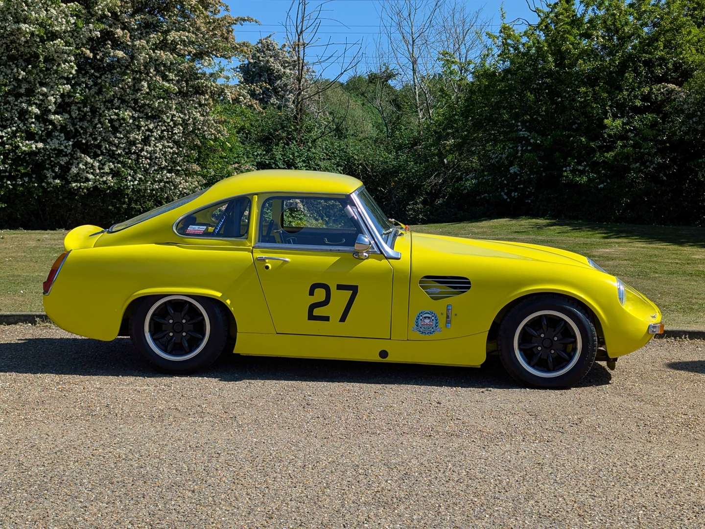 <p>1973 MG ASHLEY</p>