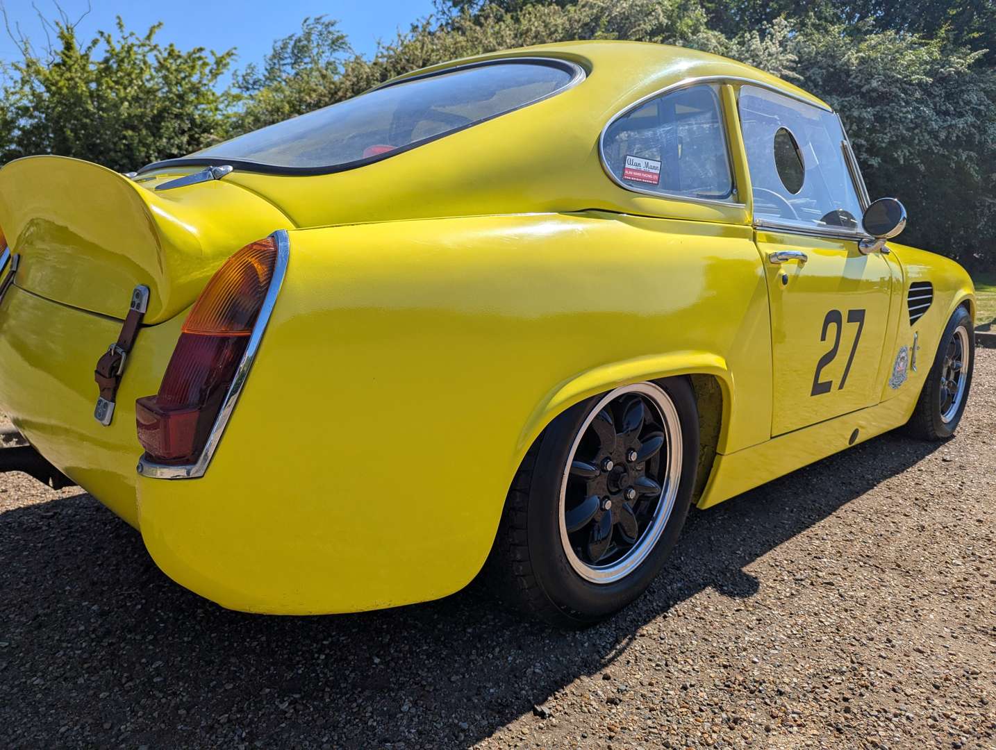 <p>1973 MG ASHLEY</p>