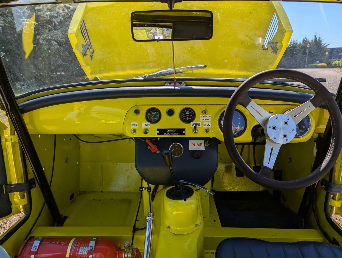 <p>1973 MG ASHLEY</p>