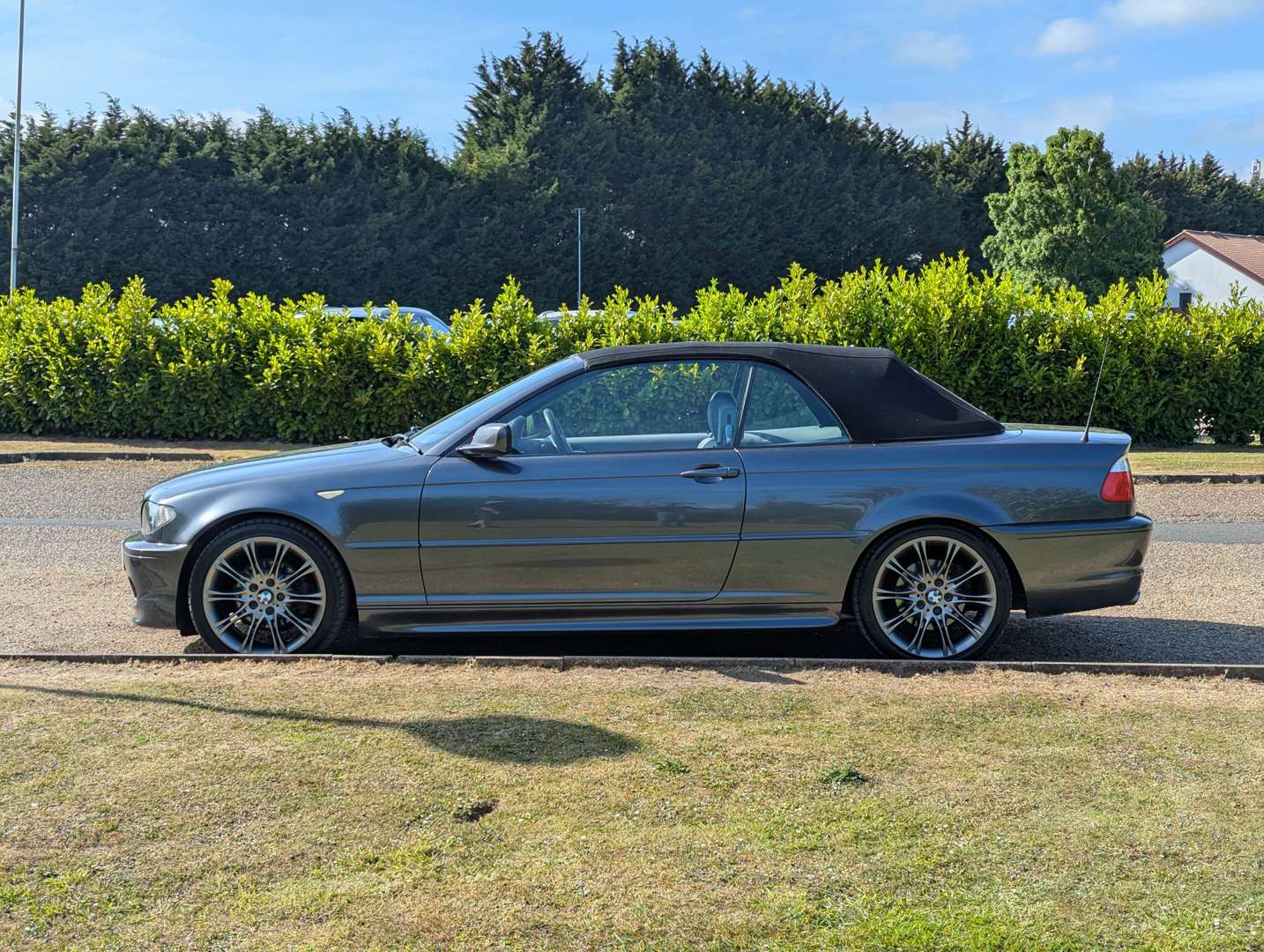 <p>2006 BMW 320 CI CONVERTIBLE AUTO 26,000 MILES</p>