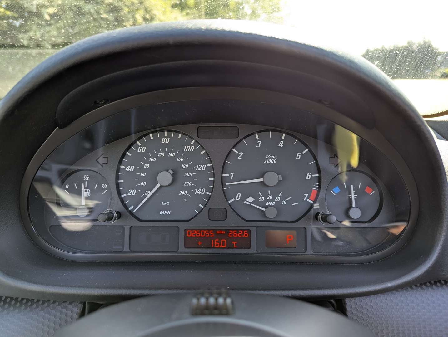 <p>2006 BMW 320 CI CONVERTIBLE AUTO 26,000 MILES</p>