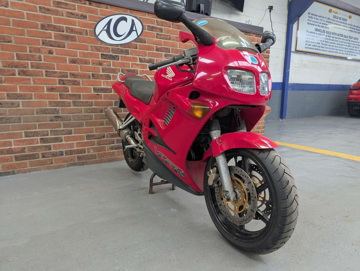 <p>1997 HONDA VFR 750 F</p>