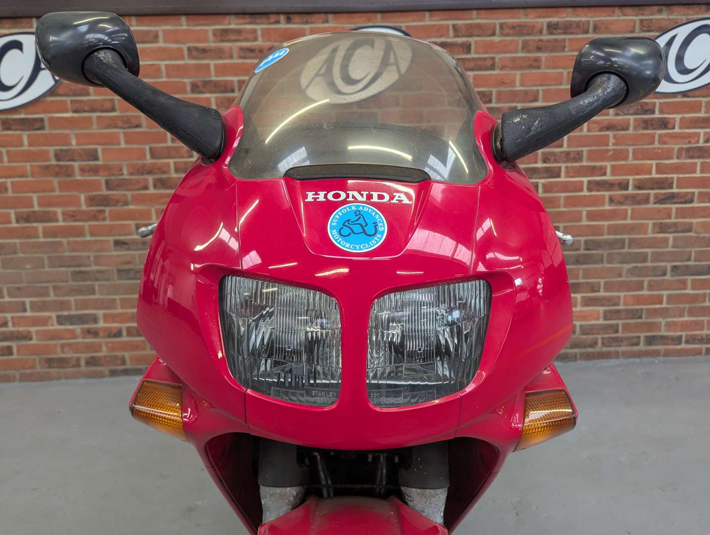 <p>1997 HONDA VFR 750 F</p>