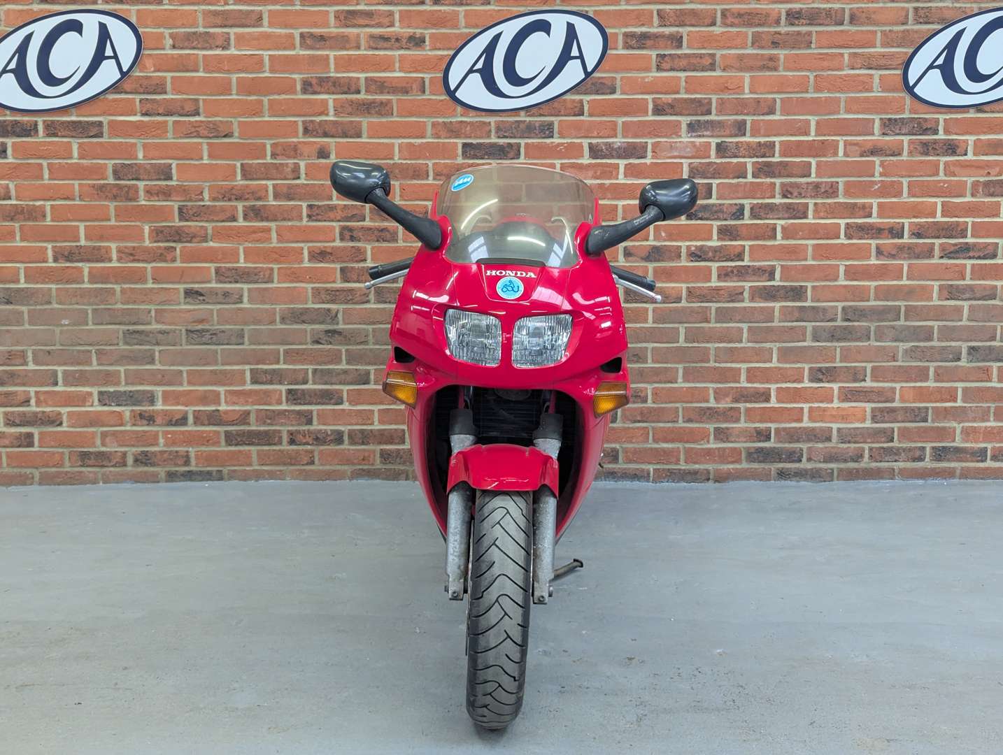 <p>1997 HONDA VFR 750 F</p>