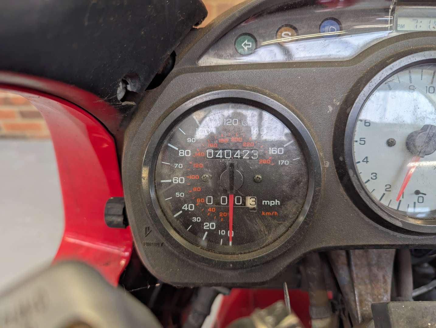 <p>1997 HONDA VFR 750 F</p>