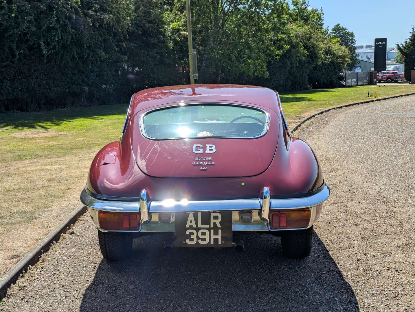 <p>1969 JAGUAR E-TYPE FHC SERIES II</p>