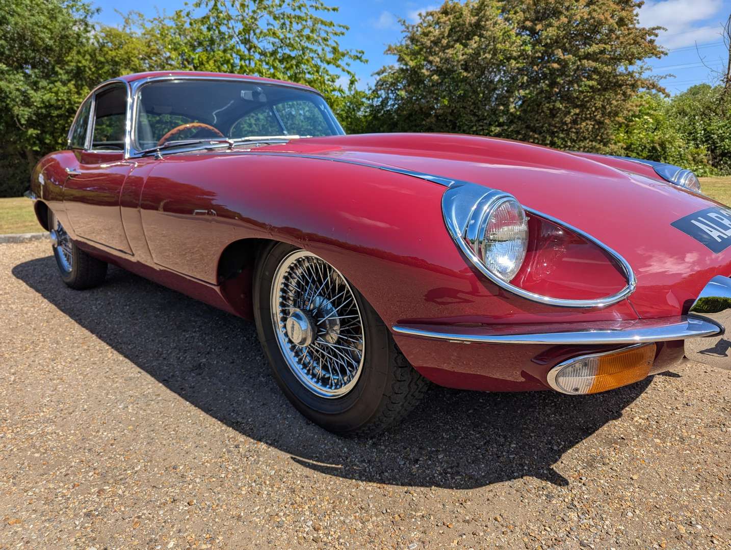 <p>1969 JAGUAR E-TYPE FHC SERIES II</p>
