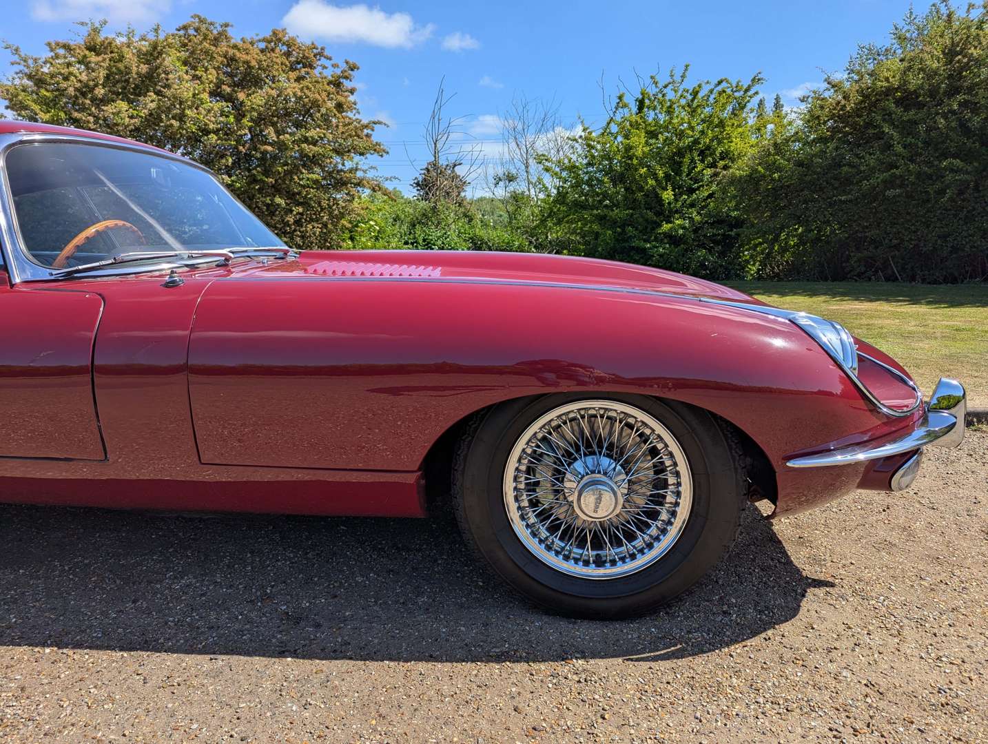 <p>1969 JAGUAR E-TYPE FHC SERIES II</p>
