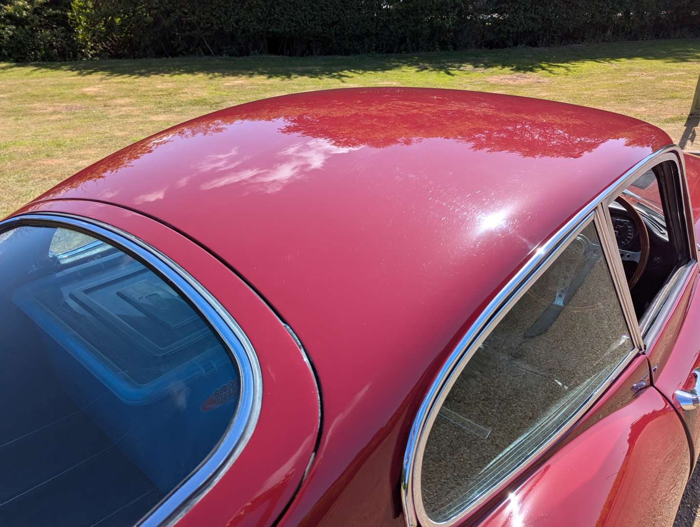 <p>1969 JAGUAR E-TYPE FHC SERIES II</p>