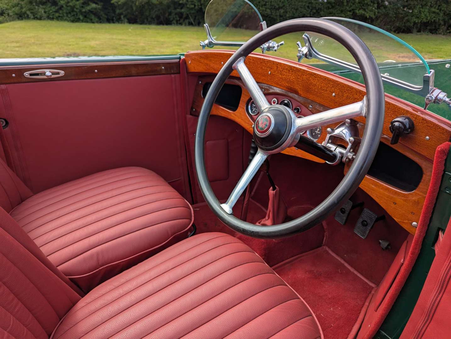 <p>1934 MORRIS 10/6</p>