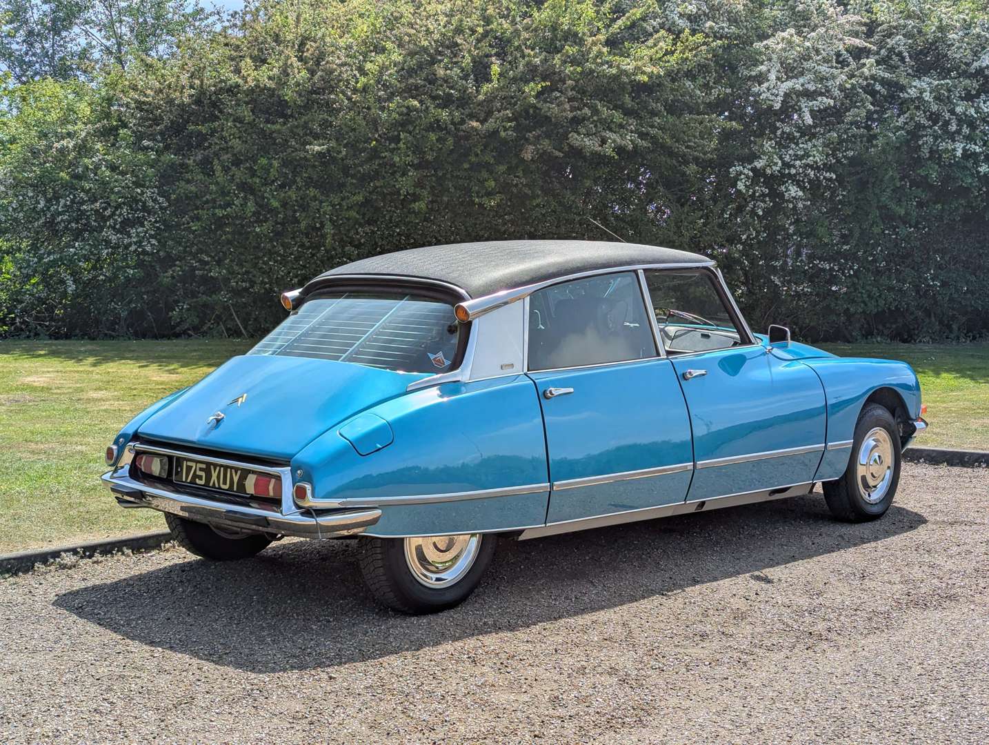 <p>1968 CITROEN DS21 PALLAS LHD</p>