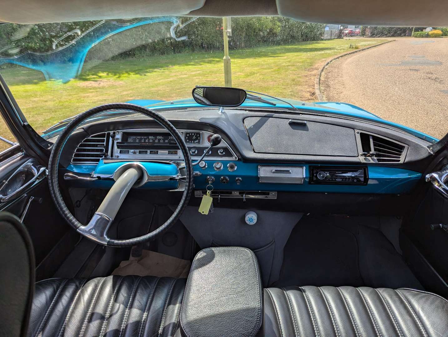<p>1968 CITROEN DS21 PALLAS LHD</p>