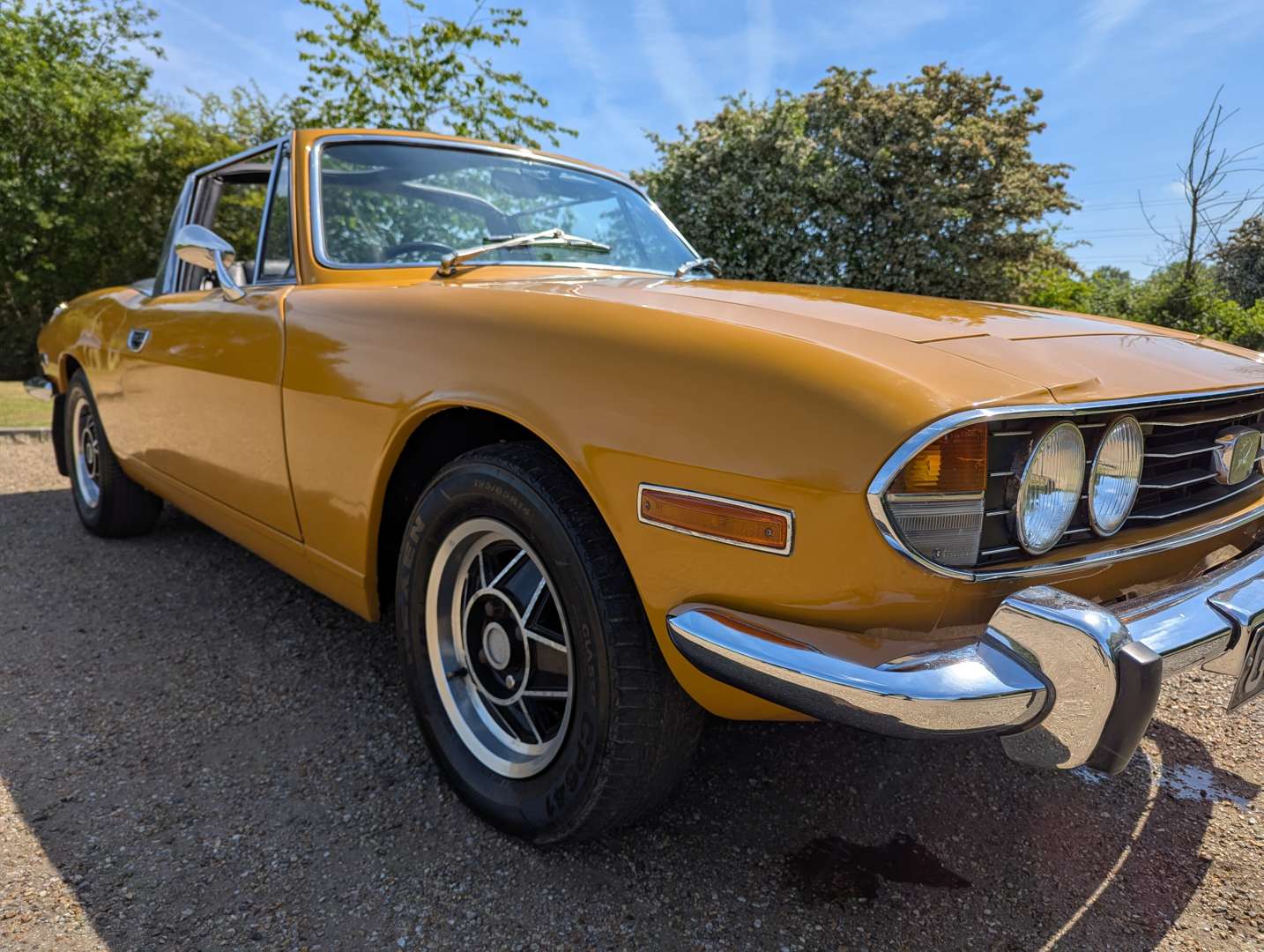 <p>1972 TRIUMPH STAG</p>