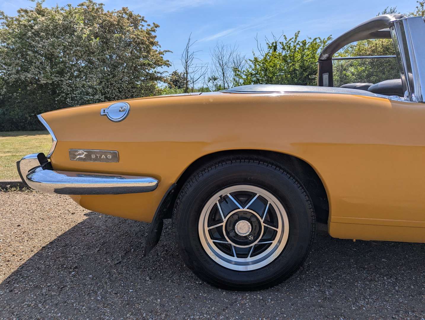 <p>1972 TRIUMPH STAG</p>
