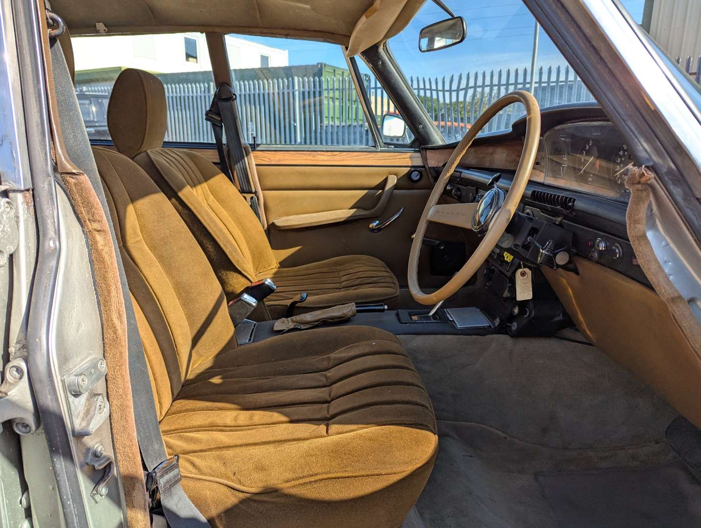 <p>1976 ROVER P6B 3500 VIP AUTO</p>