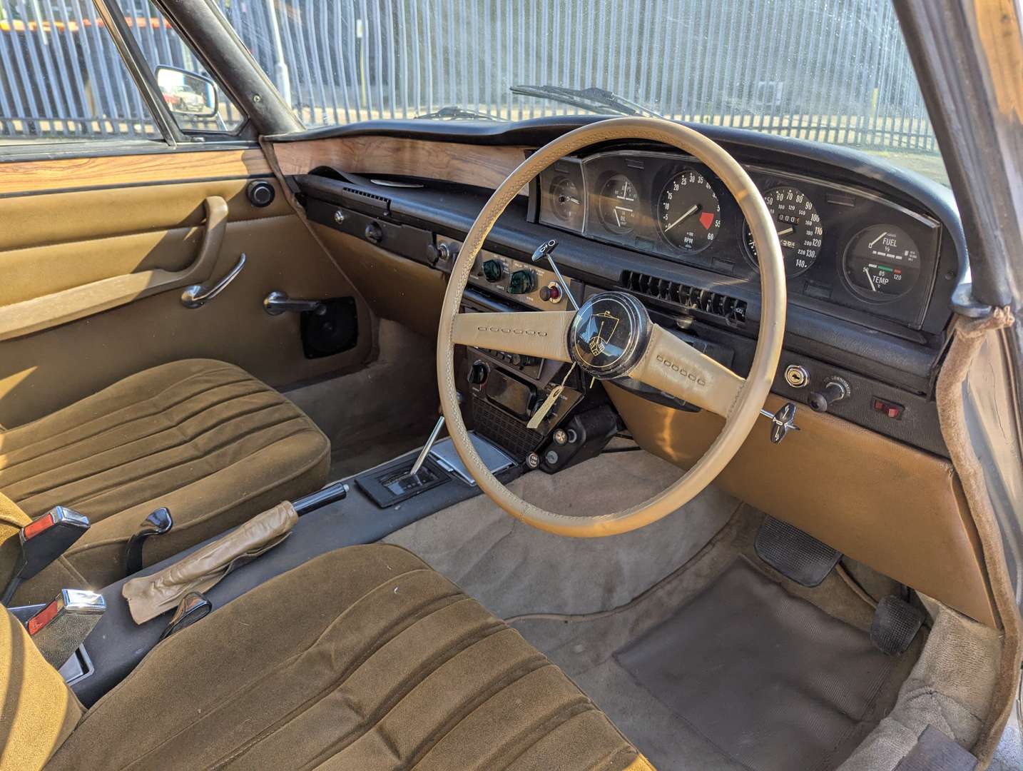 <p>1976 ROVER P6B 3500 VIP AUTO</p>