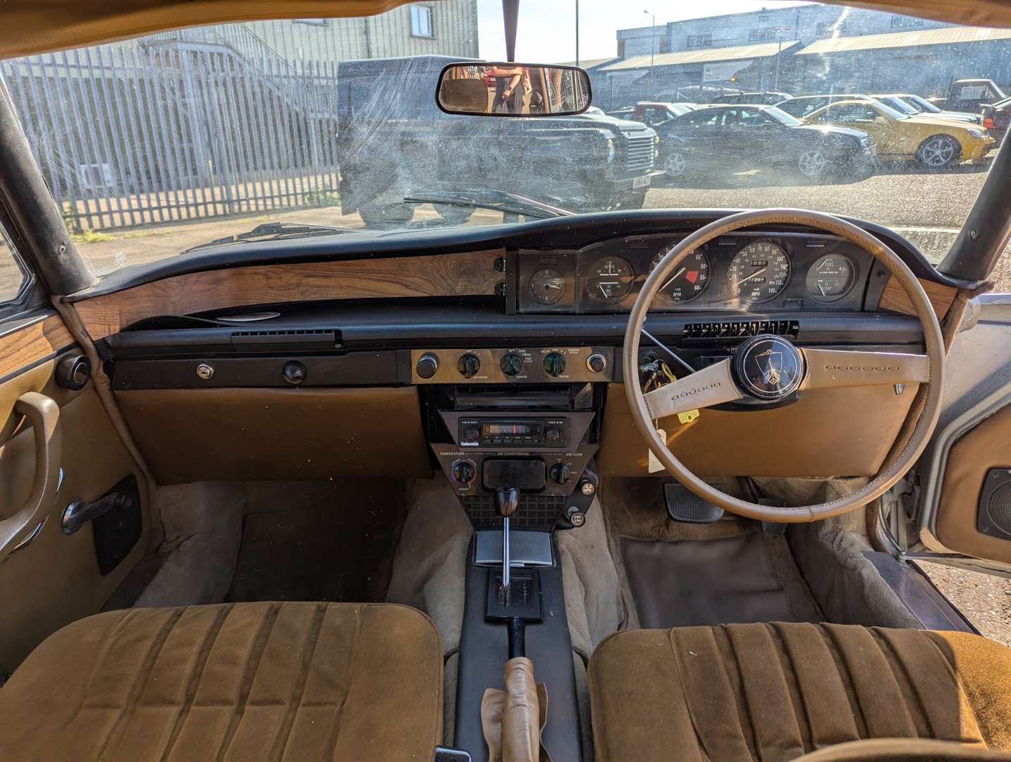 <p>1976 ROVER P6B 3500 VIP AUTO</p>