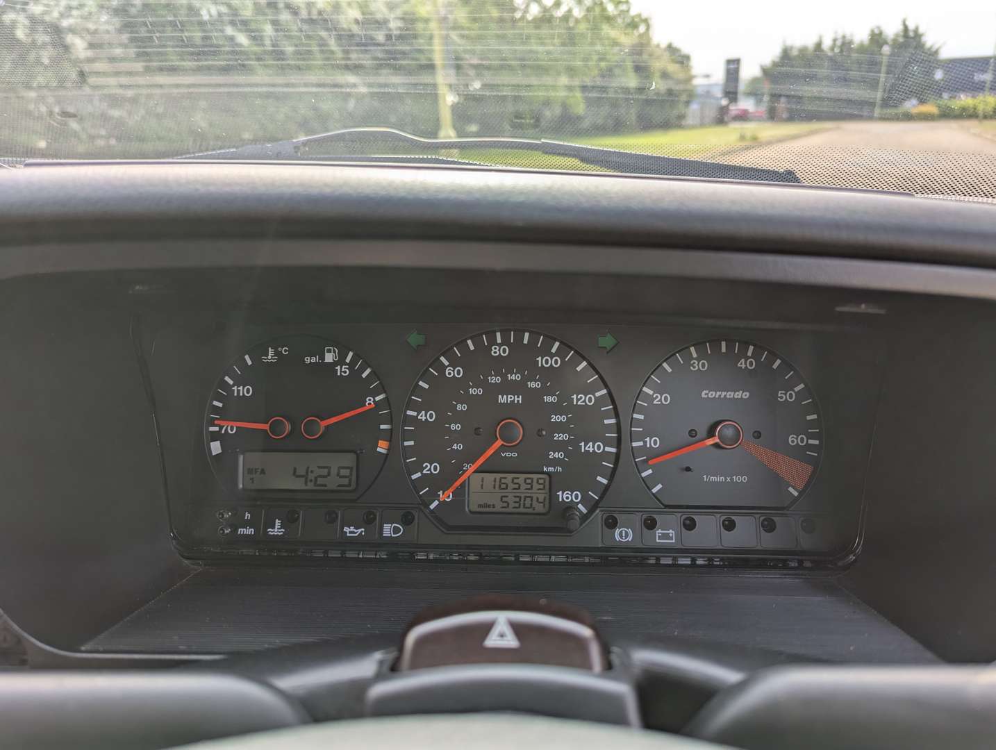 <p>1995 VW CORRADO VR6</p>