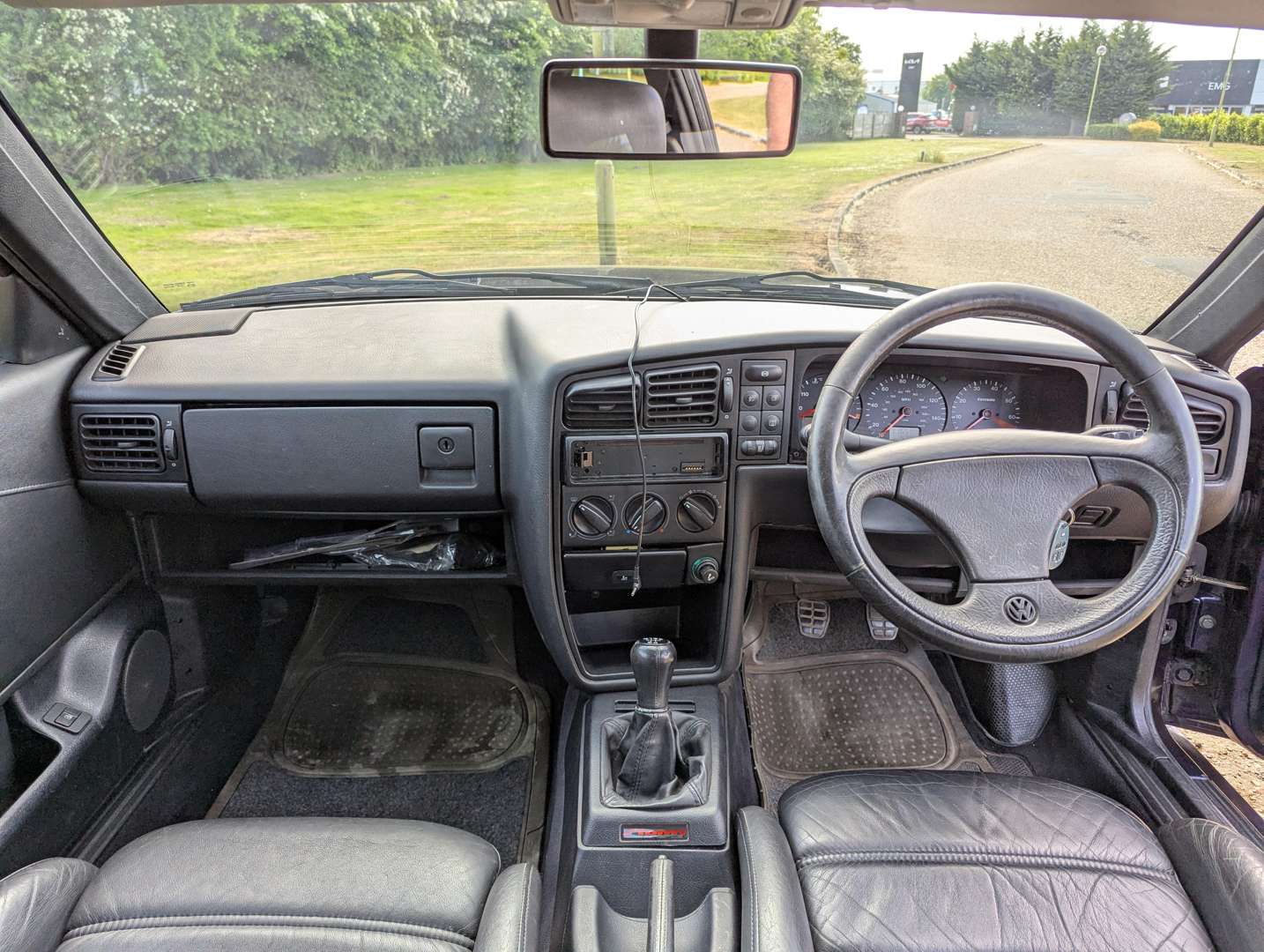 <p>1995 VW CORRADO VR6</p>