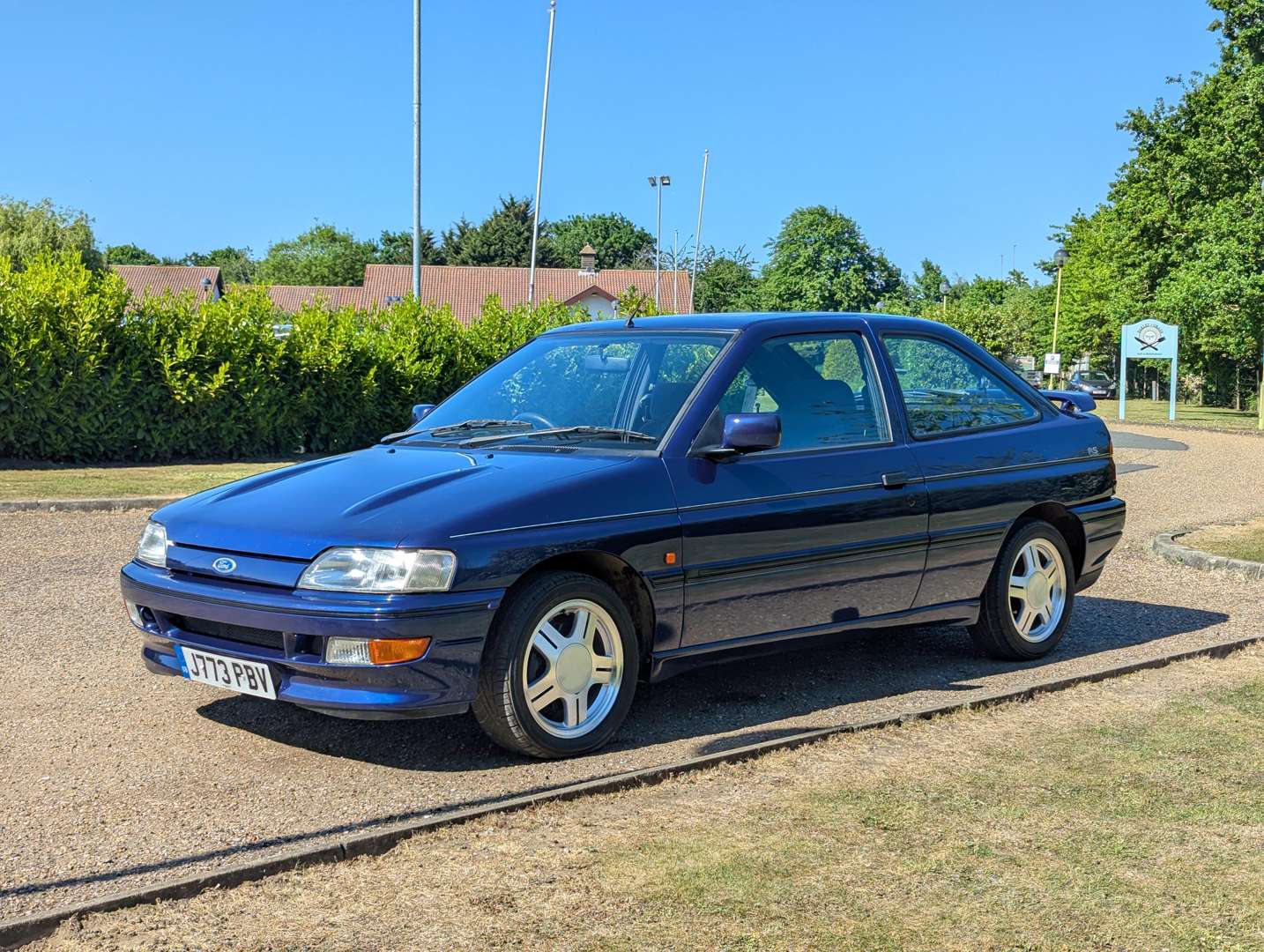 <p>1992 FORD ESCORT RS 2000</p>