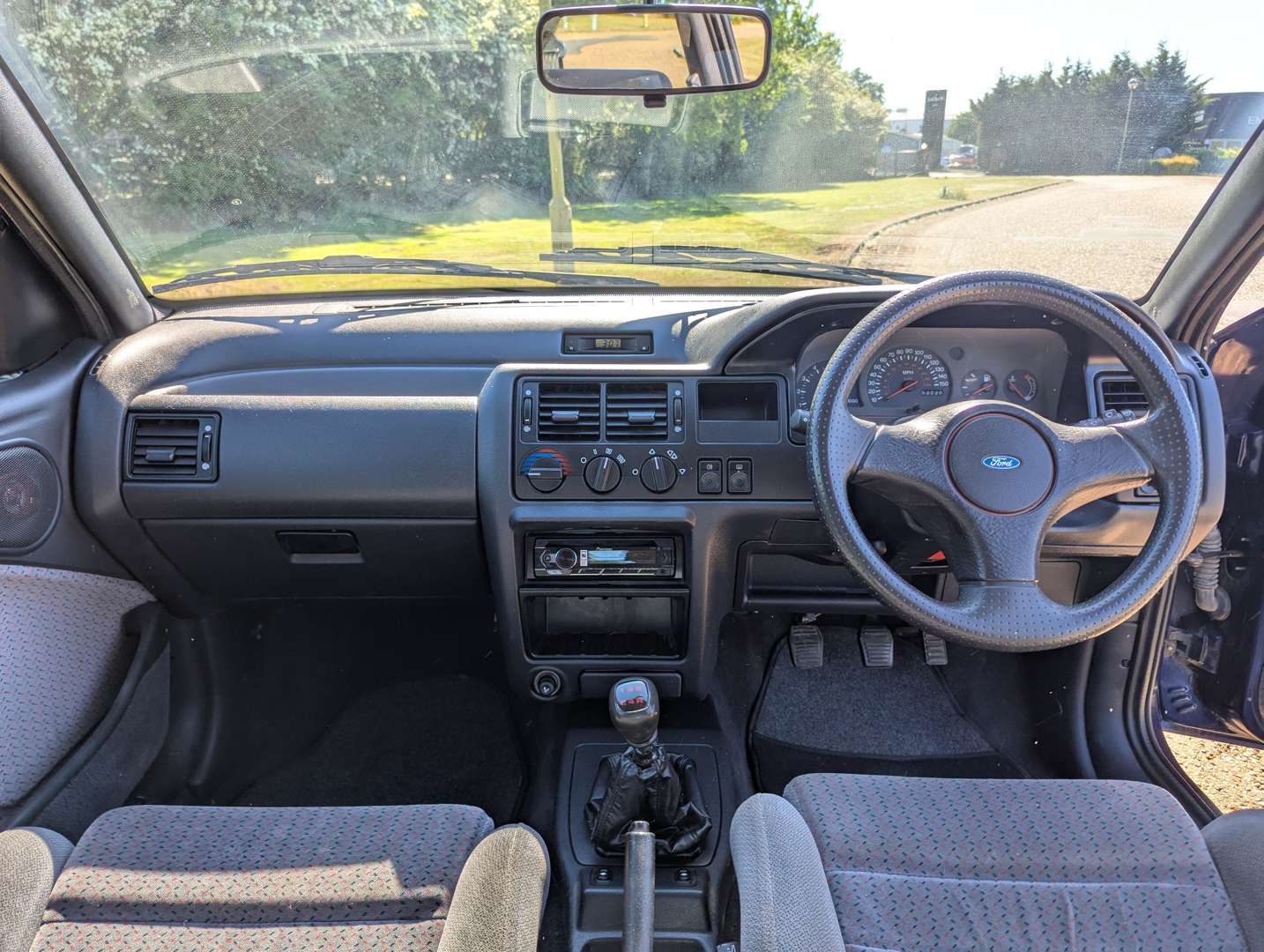 <p>1992 FORD ESCORT RS 2000</p>