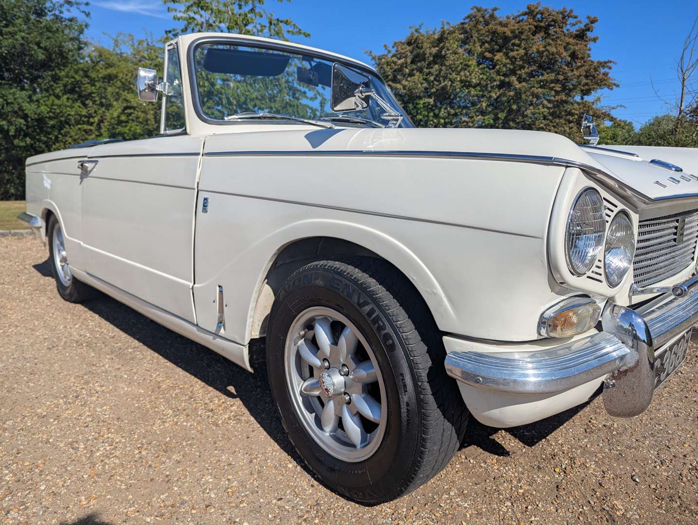 <p>1968 TRIUMPH VITESSE CONVERTIBLE</p>