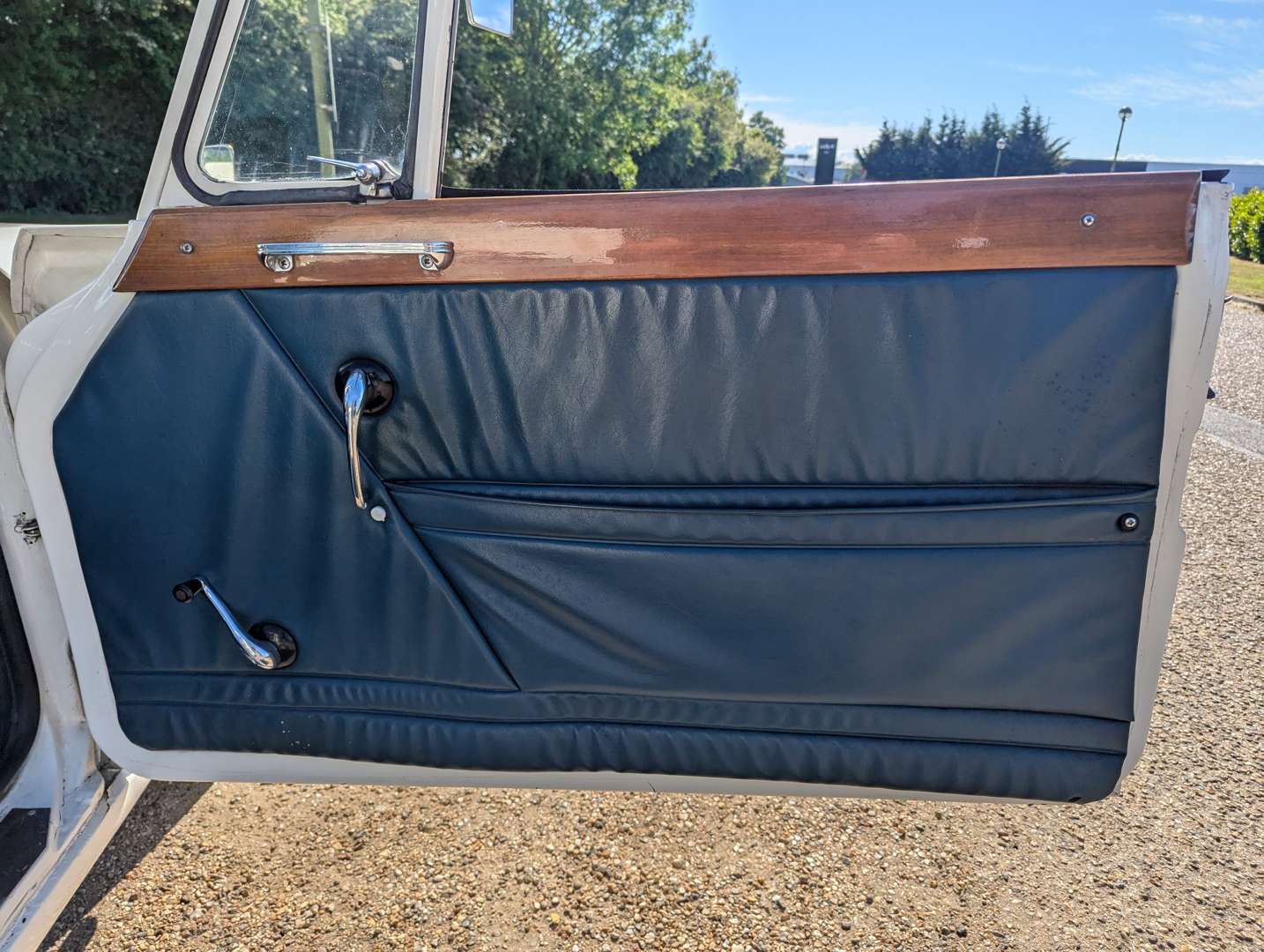 <p>1968 TRIUMPH VITESSE CONVERTIBLE</p>