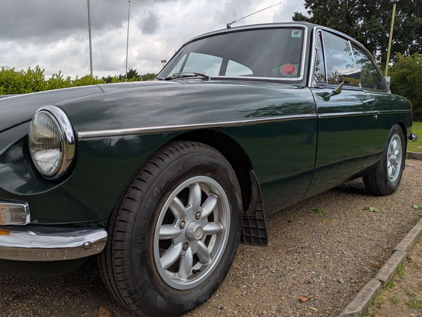 <p>1971 MG B GT</p>