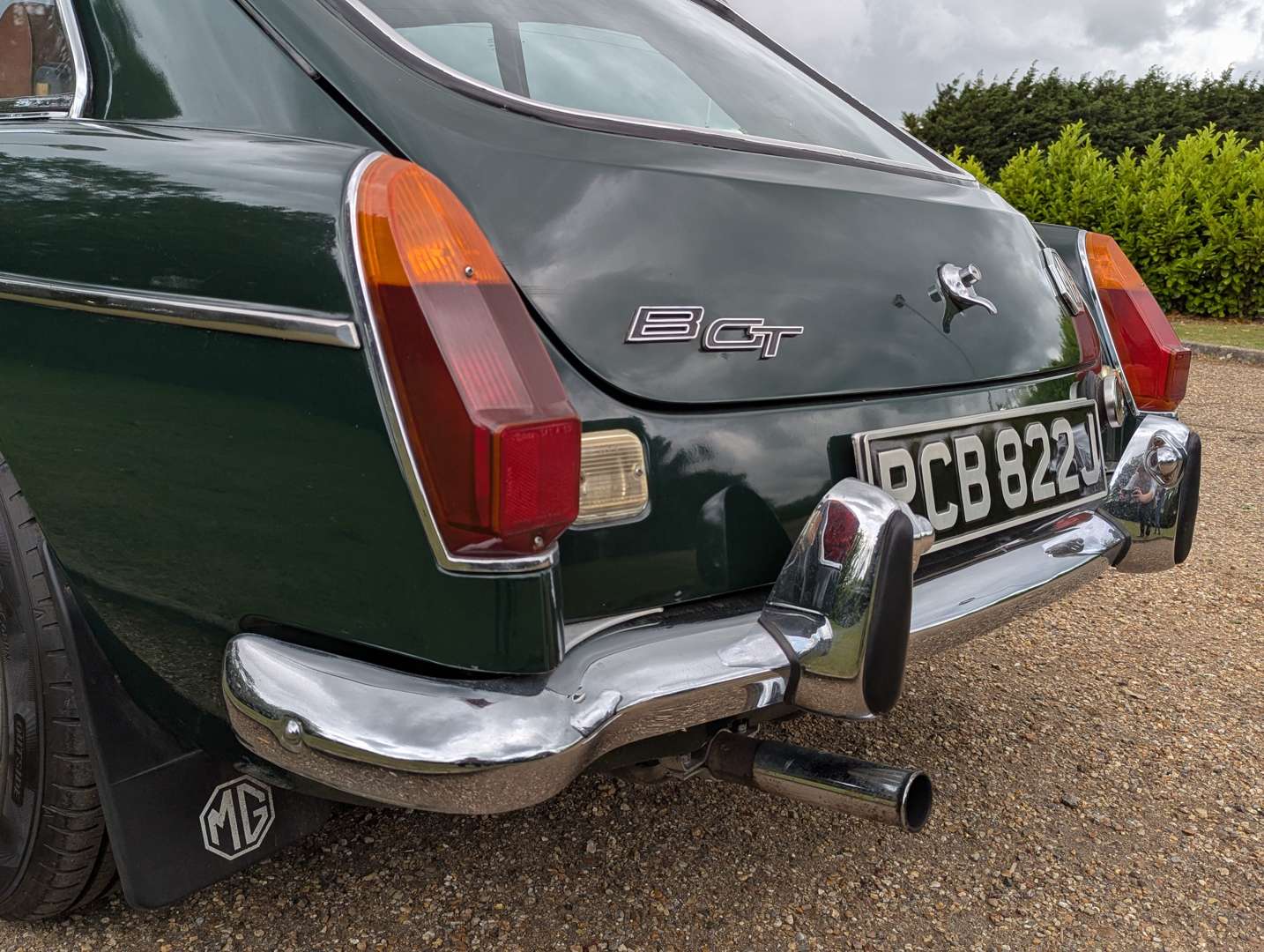 <p>1971 MG B GT</p>
