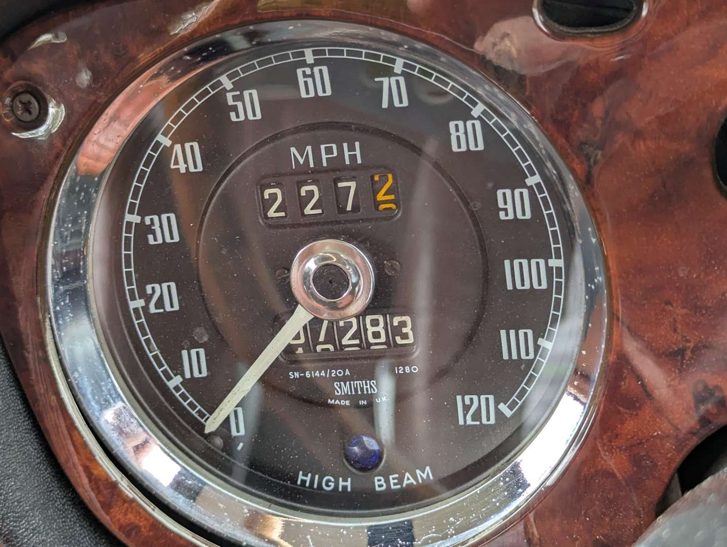 <p>1971 MG B GT</p>