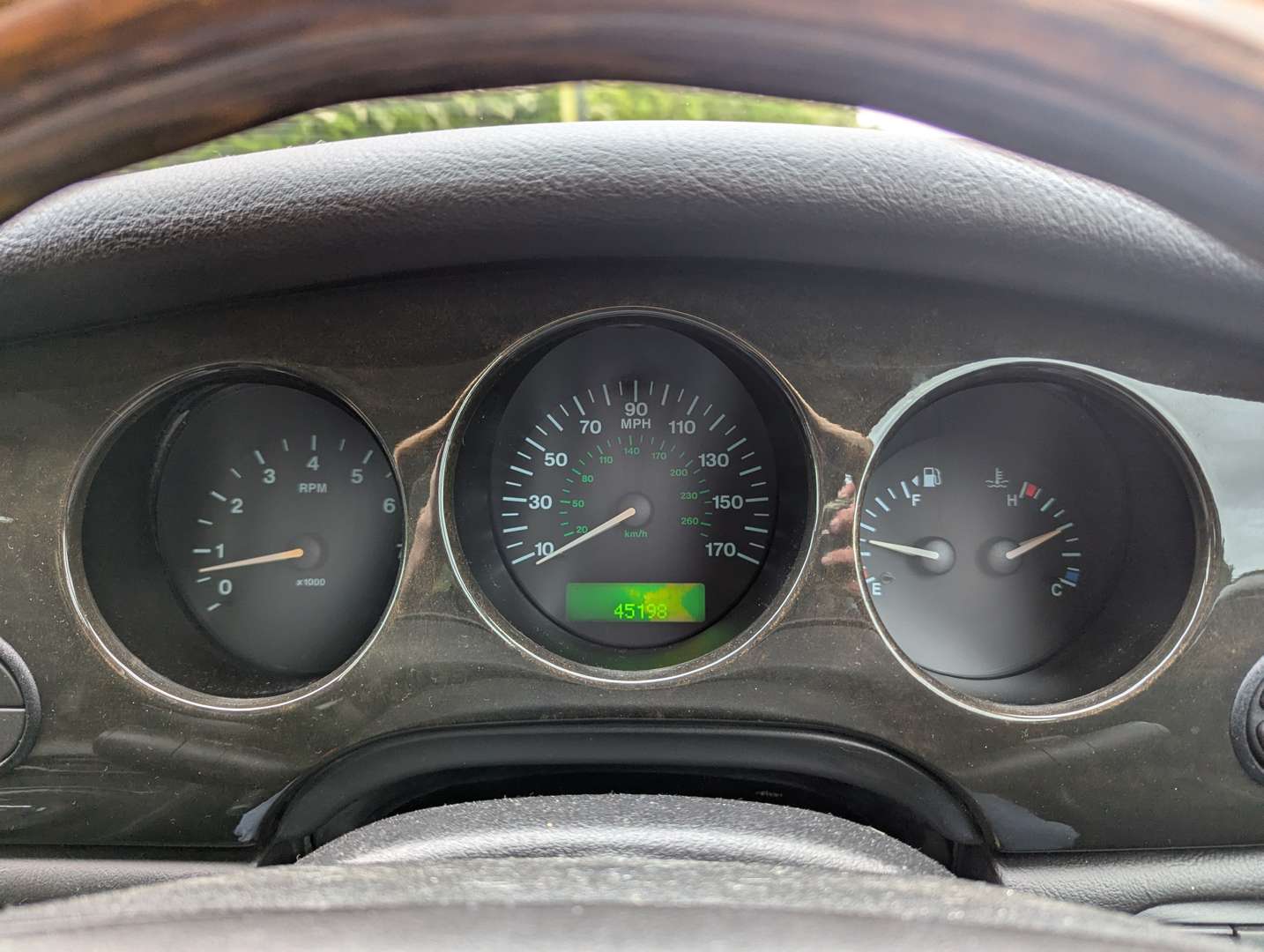 <p>1998 JAGUAR XJ SPORT 3.2 V8 AUTO</p>