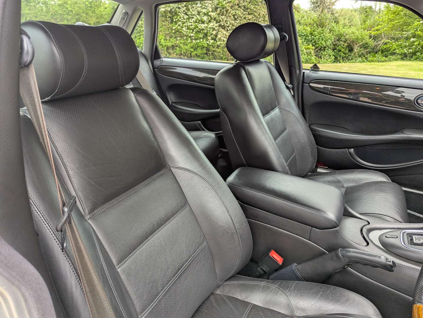 <p>1998 JAGUAR XJ SPORT 3.2 V8 AUTO</p>