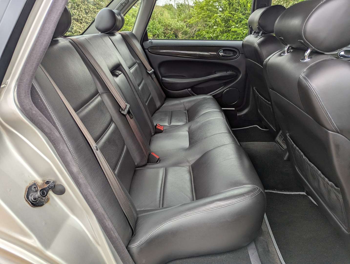 <p>1998 JAGUAR XJ SPORT 3.2 V8 AUTO</p>