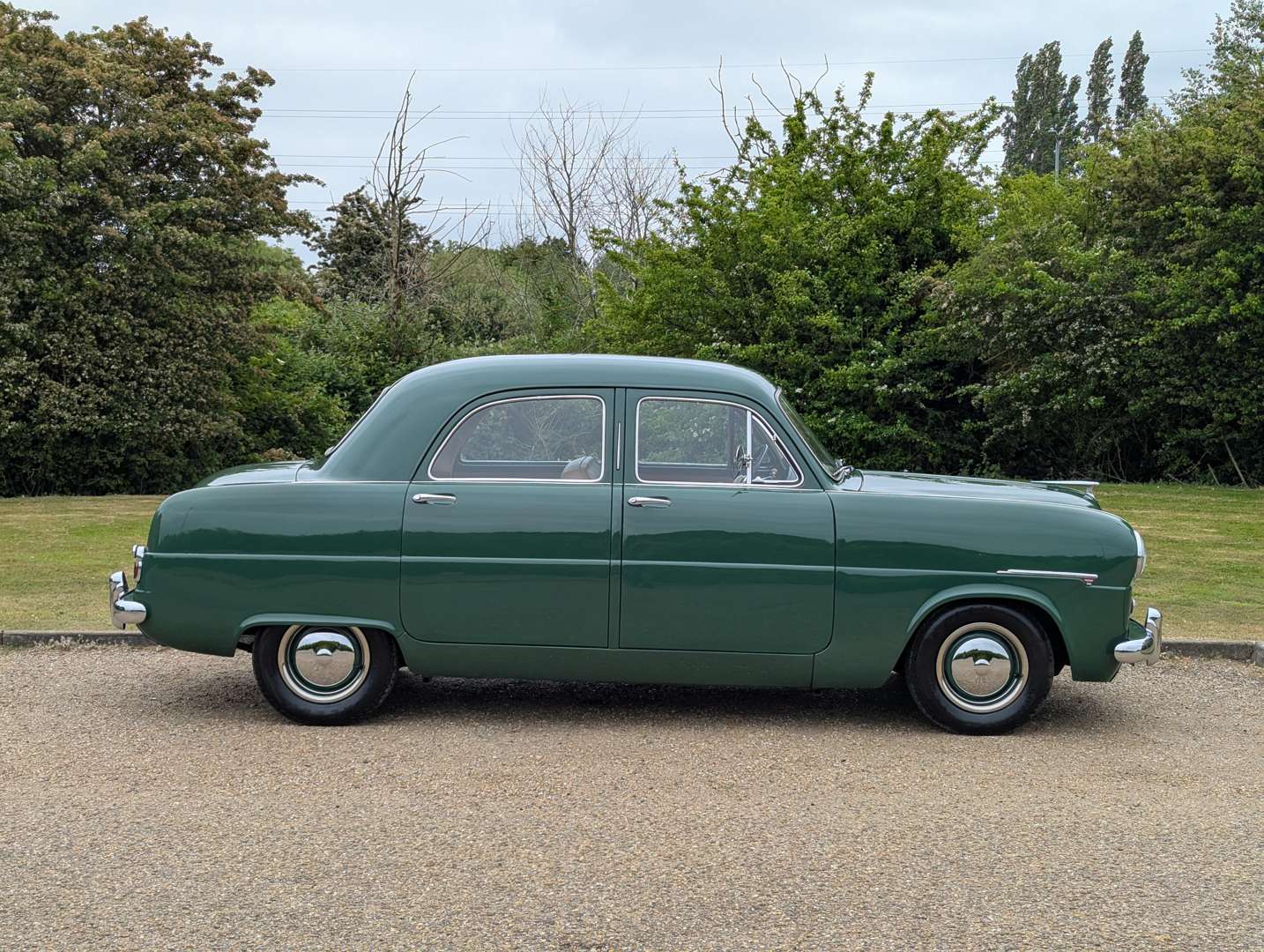 <p>1953 FORD ZEPHYR SIX MKI</p>