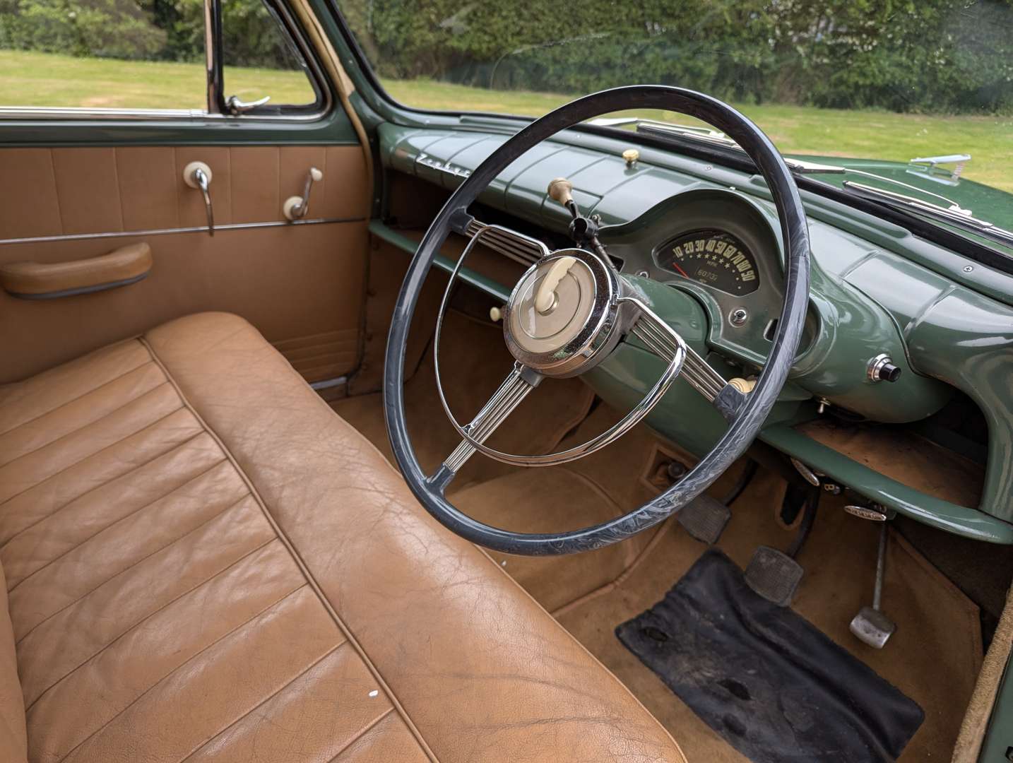 <p>1953 FORD ZEPHYR SIX MKI</p>