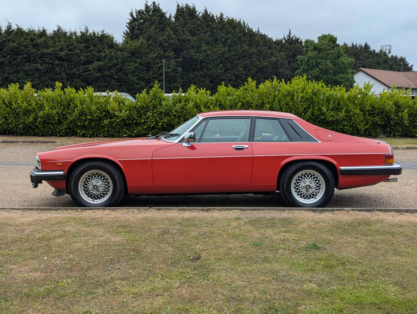 <p>1990 JAGUAR XJ-S 5.3 V12 HE AUTO</p>