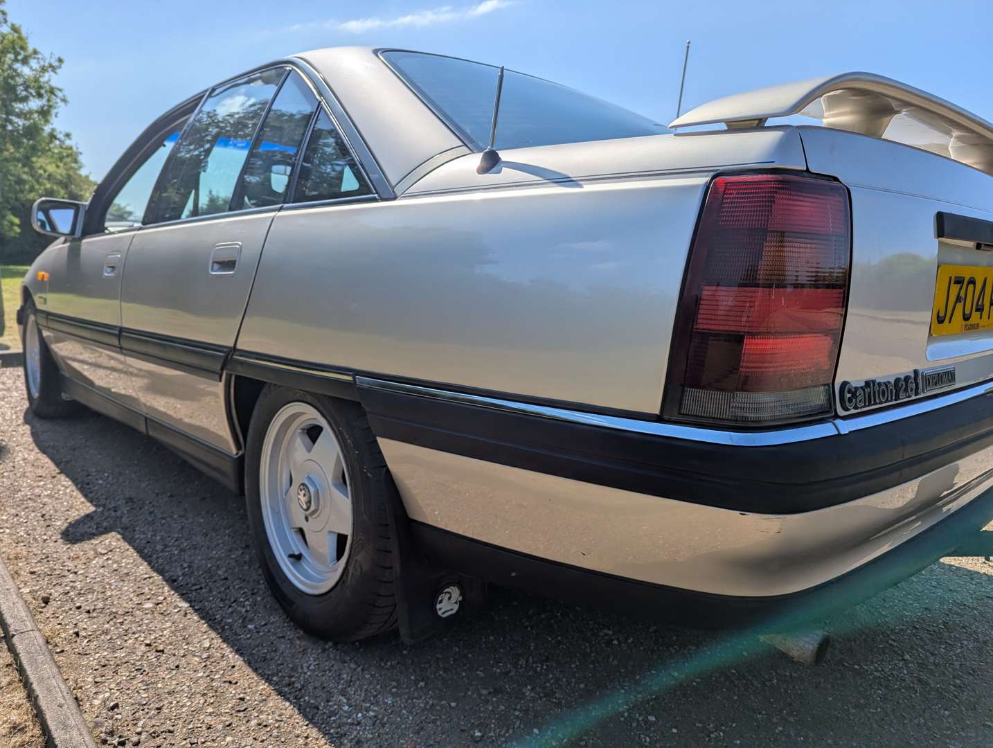 <p>1992 VAUXHALL CARLTON 2.6 DIPLOMAT AUTO</p>