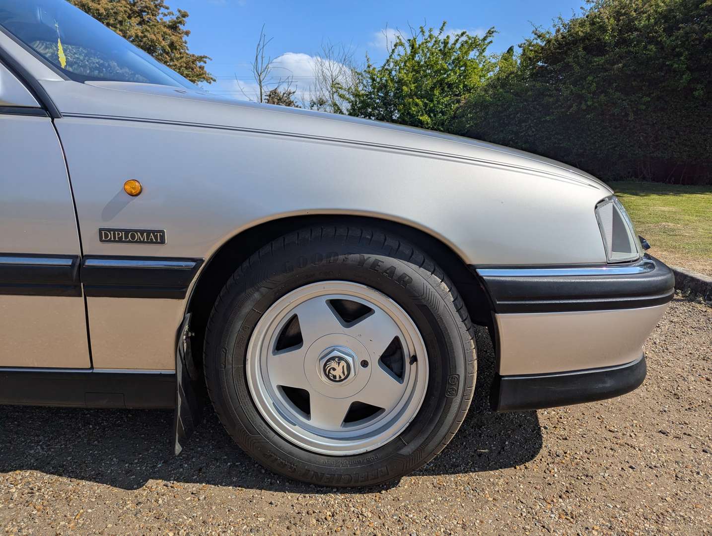 <p>1992 VAUXHALL CARLTON 2.6 DIPLOMAT AUTO</p>