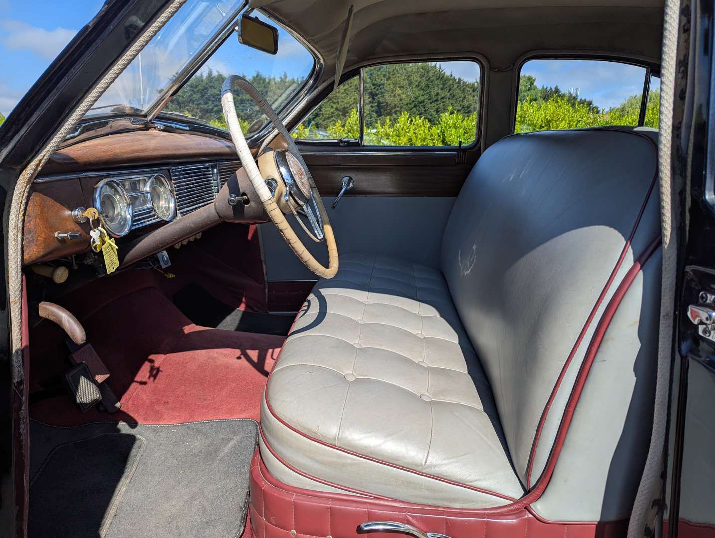 <p>1949 PACKARD CUSTOM 8</p>