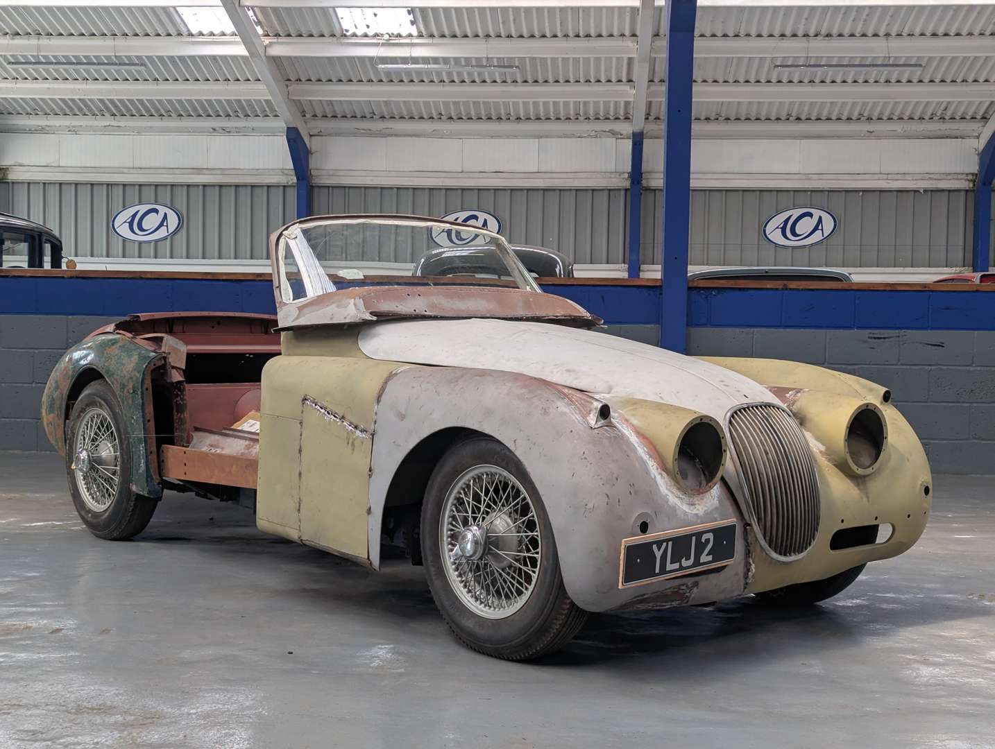 <p>1959 JAGUAR XK150 DHC</p>