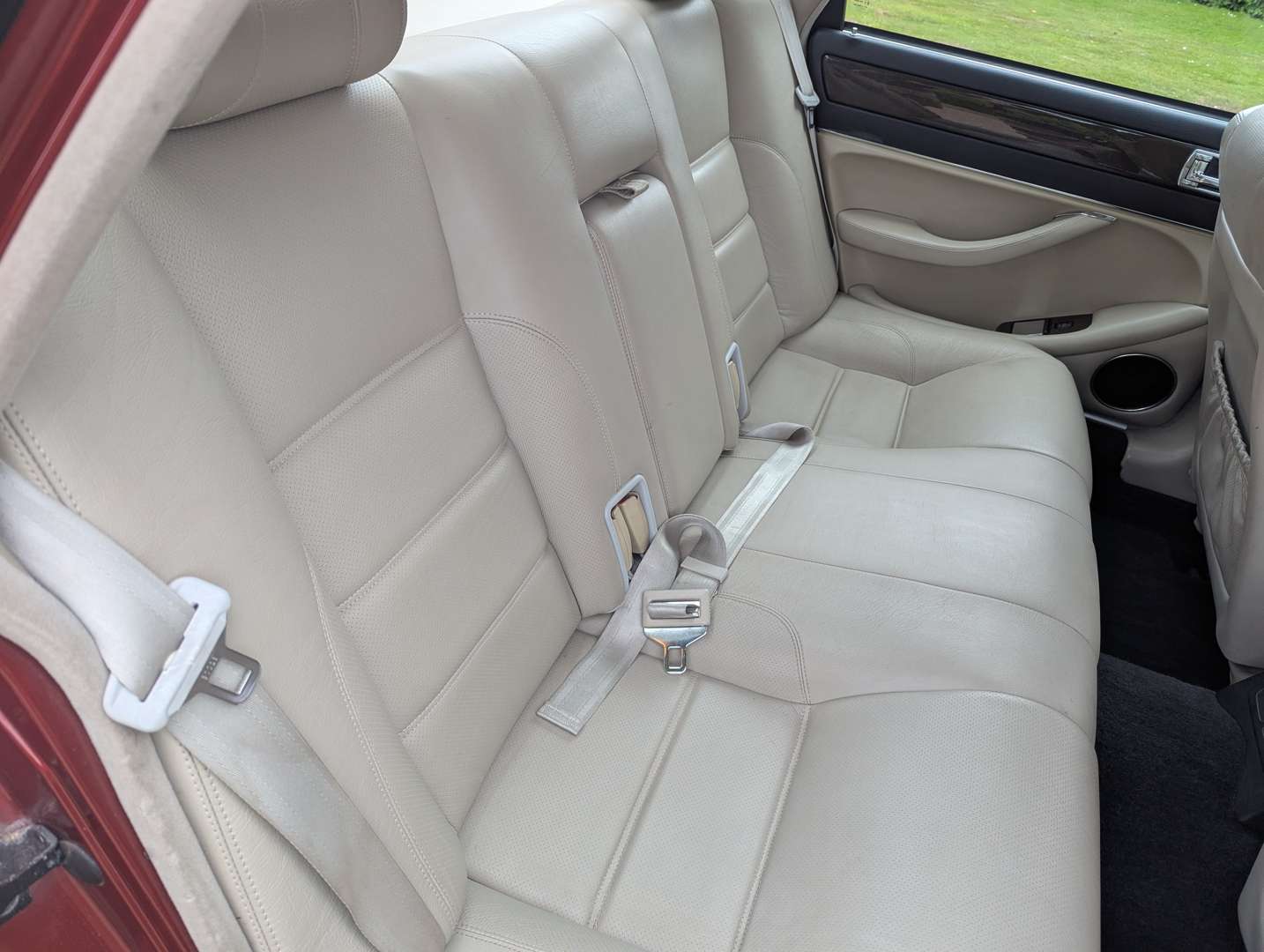 <p>1995 JAGUAR XJ-R</p>