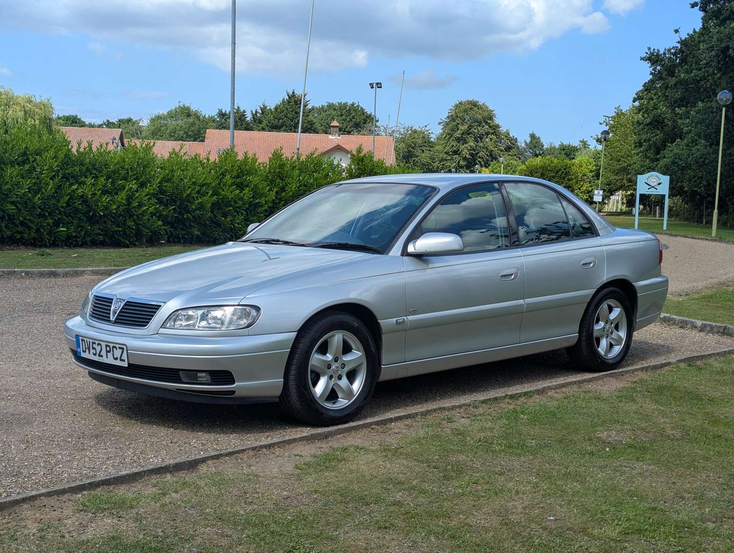 <p>2002 VAUXHALL OMEGA 2.2CD AUTO</p>