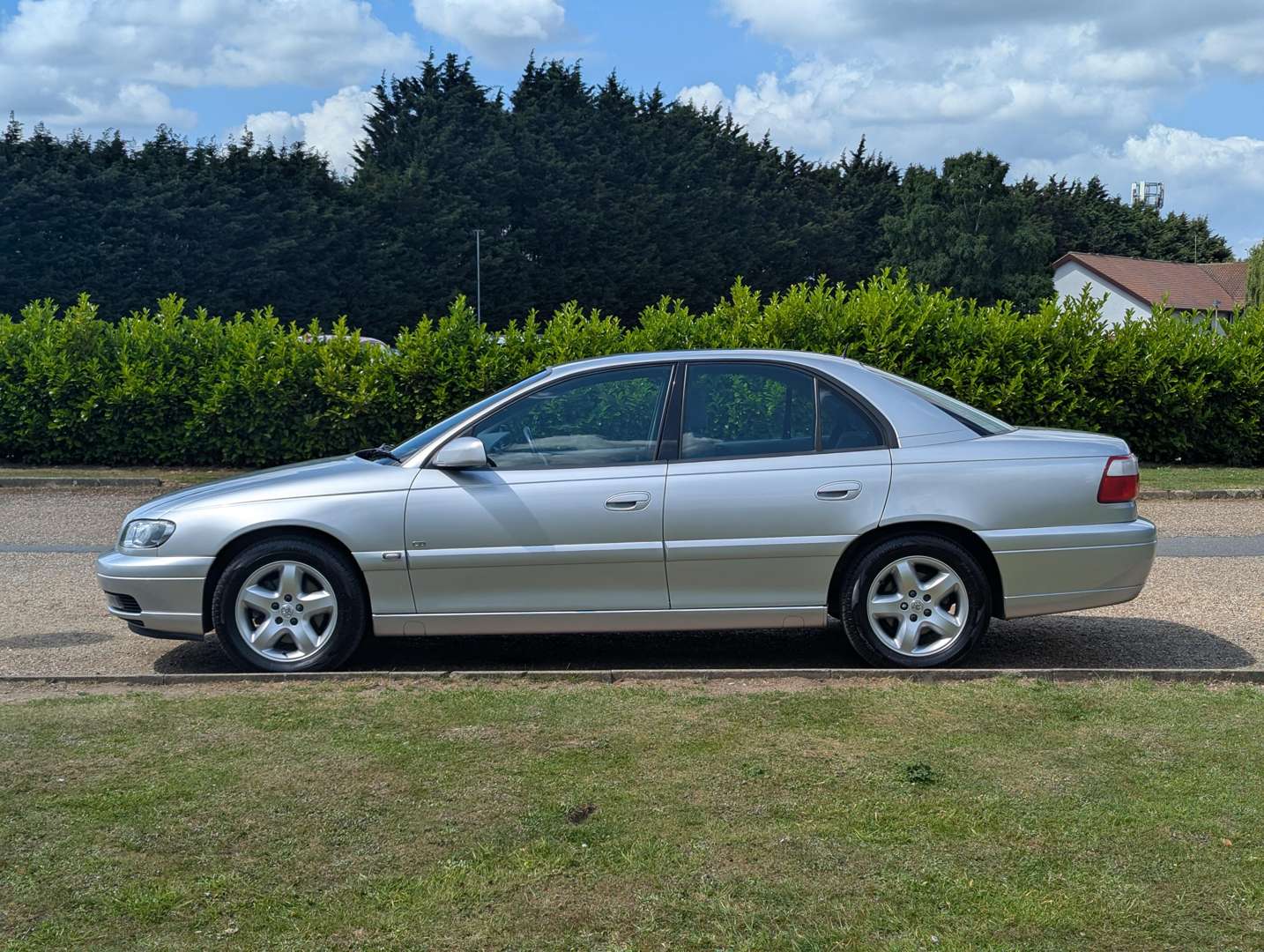 <p>2002 VAUXHALL OMEGA 2.2CD AUTO</p>