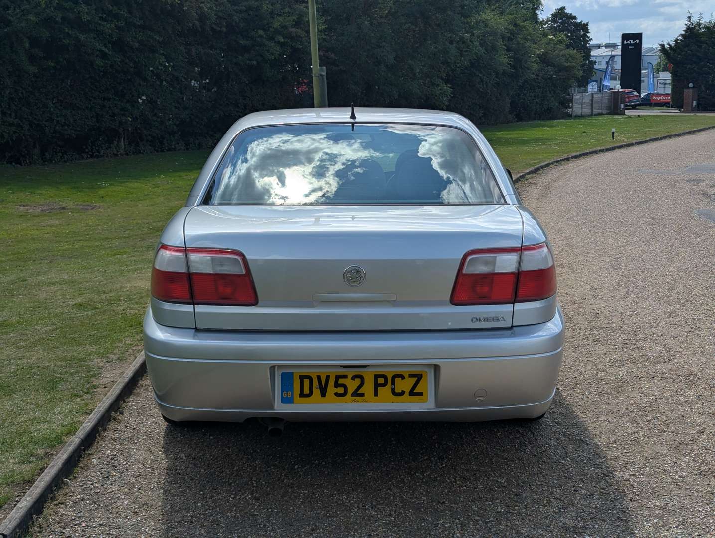 <p>2002 VAUXHALL OMEGA 2.2CD AUTO</p>