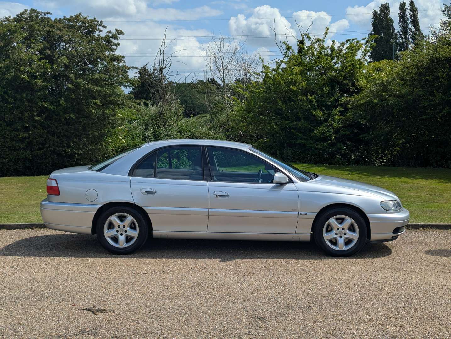 <p>2002 VAUXHALL OMEGA 2.2CD AUTO</p>