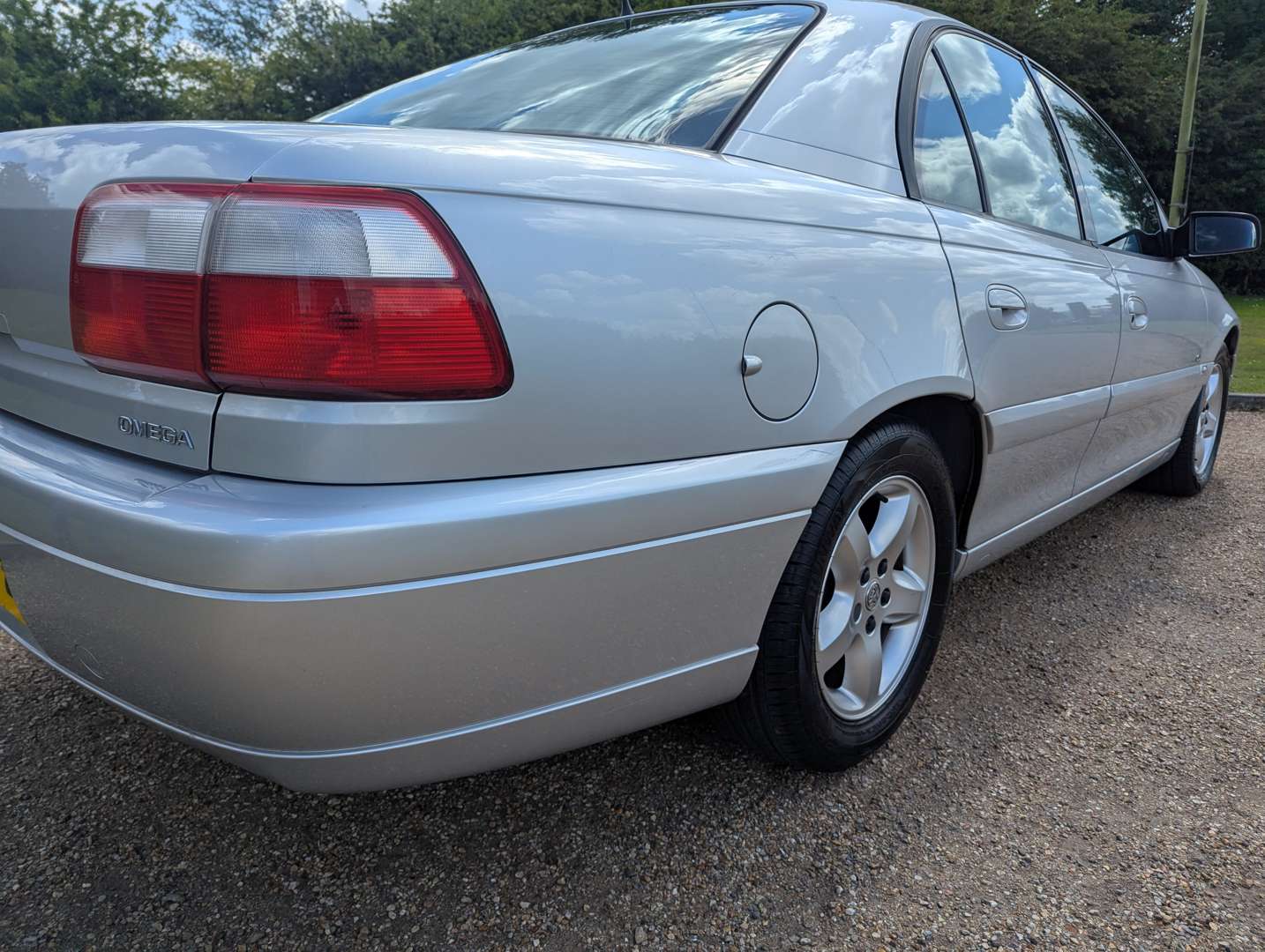 <p>2002 VAUXHALL OMEGA 2.2CD AUTO</p>