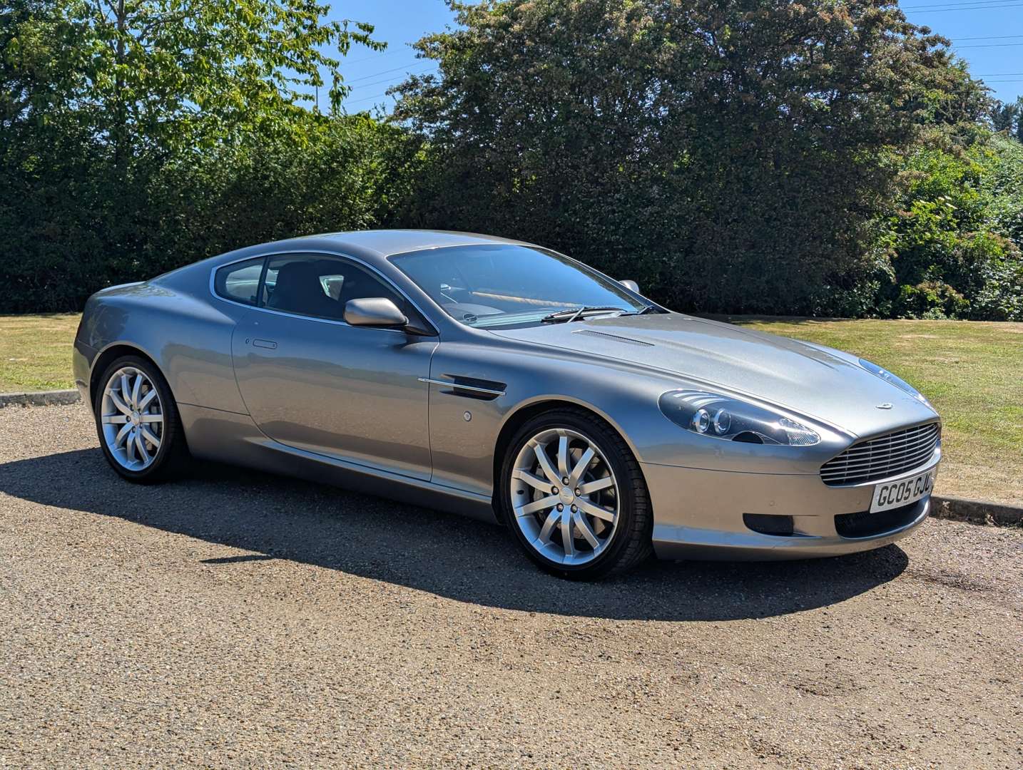 <p>2005 ASTON MARTIN DB9 COUPE AUTO</p>