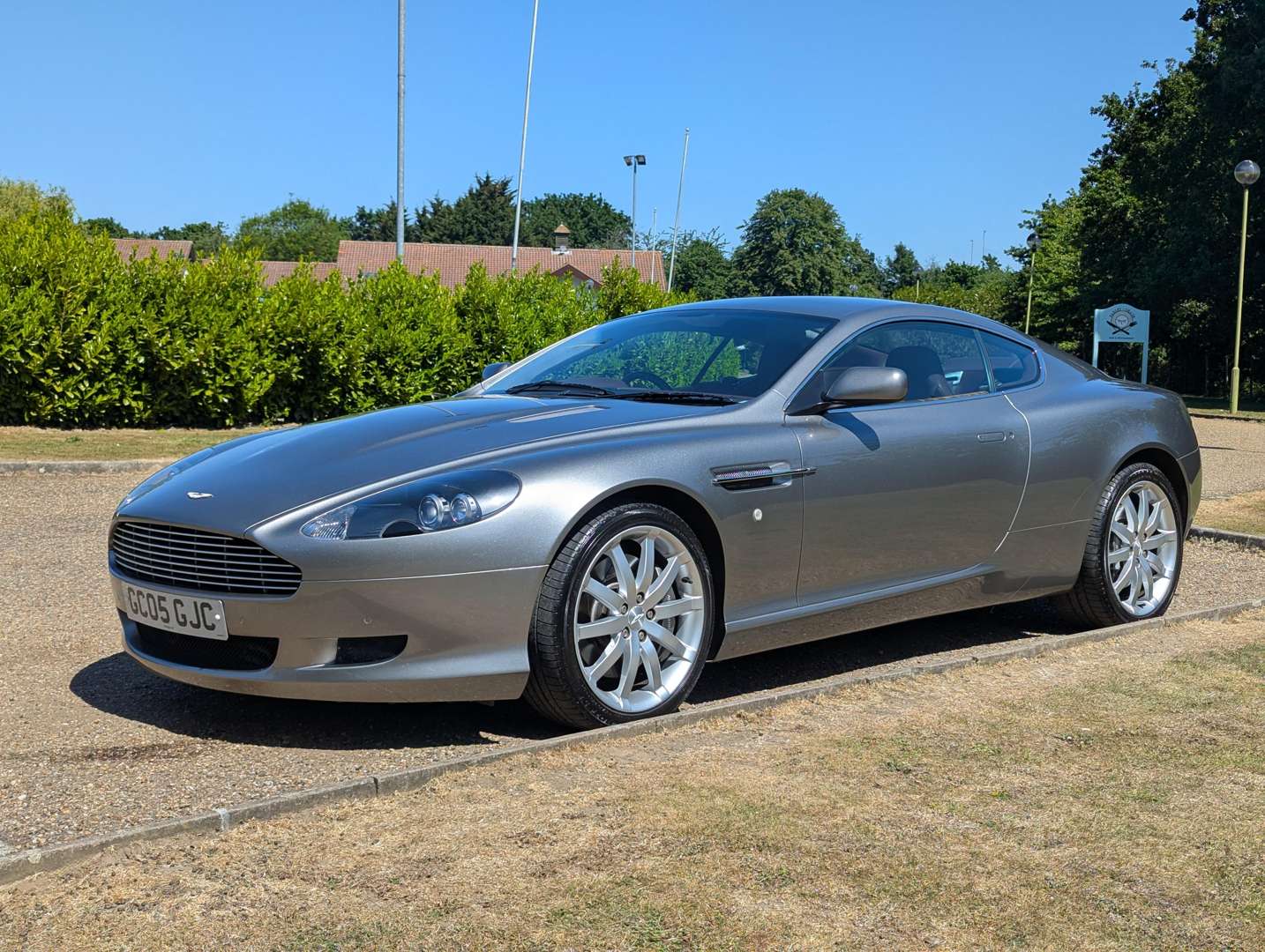 <p>2005 ASTON MARTIN DB9 COUPE AUTO</p>
