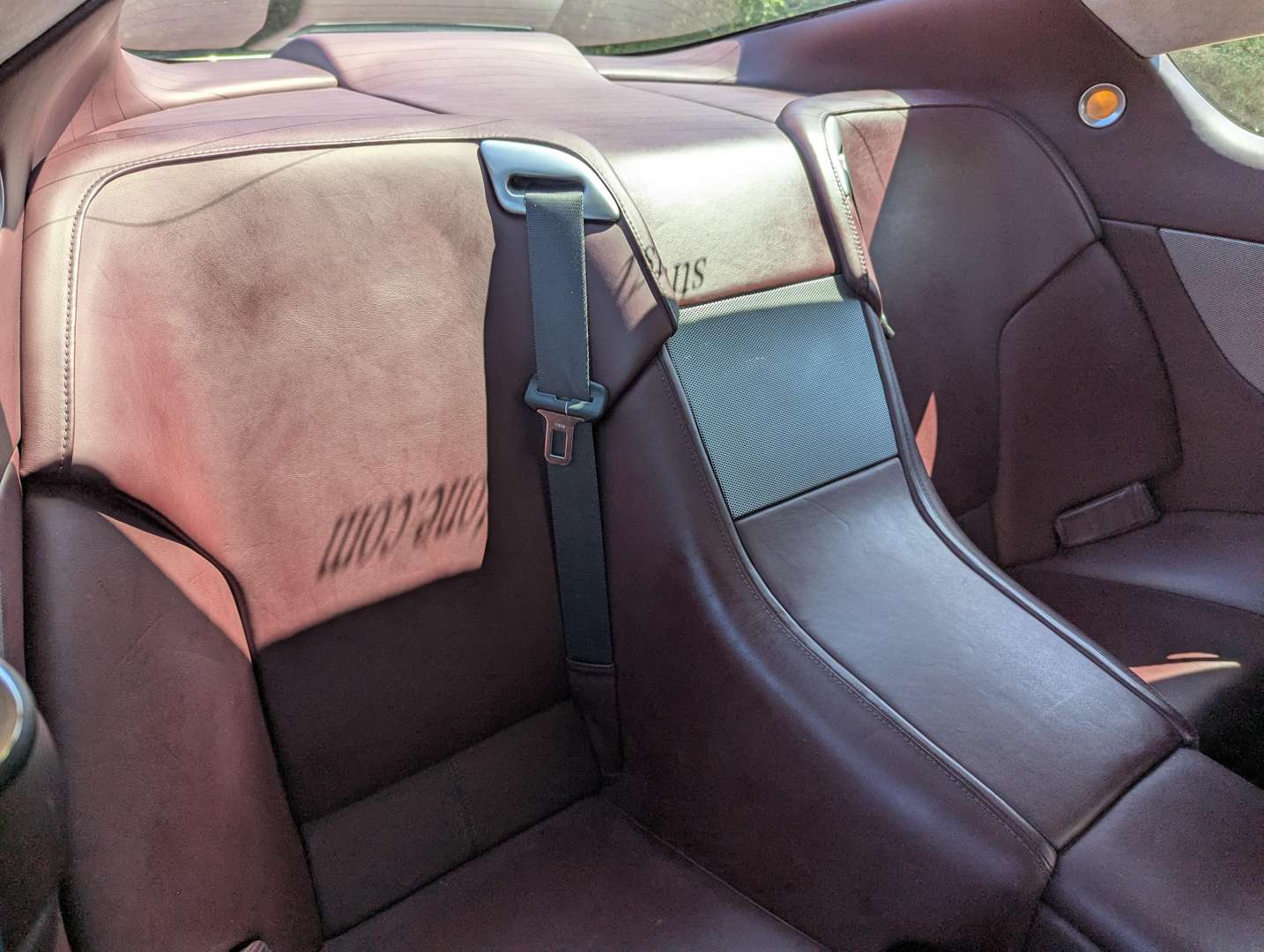<p>2005 ASTON MARTIN DB9 COUPE AUTO</p>