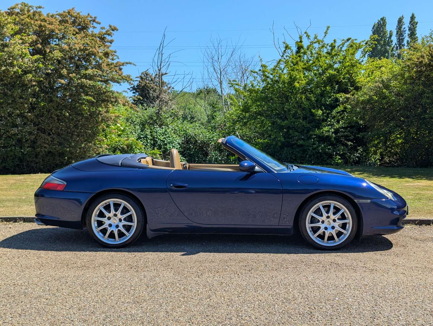 <p>2002 PORSCHE 911 CARRERA 2 TIPTRONIC</p>
